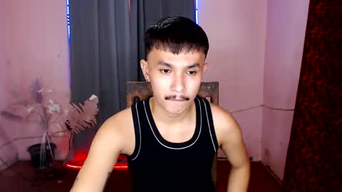 Snapshot of ethan_uwuxx chatting on January 21, 7:39 pm DAVE online show from January 21, 7:39 pm