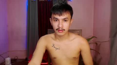 Snapshot of ethan_uwuxx chatting on February 18, 6:26 pm DAVE online show from February 18, 6:26 pm