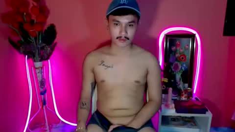 Snapshot of ethan_uwuxx chatting on September 19, 5:02 pm DAVE online show from September 19, 5:02 pm