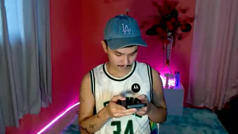 Snapshot of ethan_uwuxx chatting on October 12, 1:26 am DAVE online show from October 12, 1:26 am