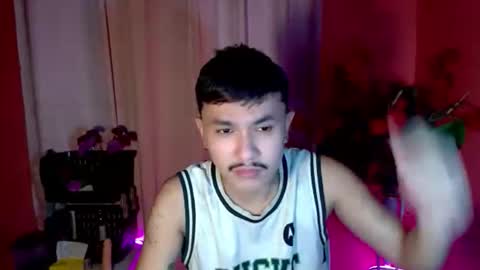 Snapshot of ethan_uwuxx chatting on October 30, 10:38 am DAVE online show from October 30, 10:38 am