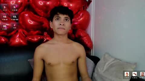 Snapshot of ethan_westt chatting on February 24, 9:13 pm Ethan online show from February 24, 9:13 pm