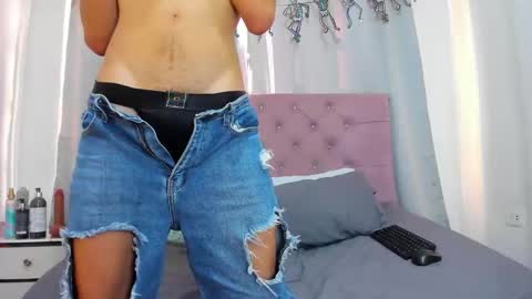 ethanblackwoodd online show from December 4, 9:12 pm