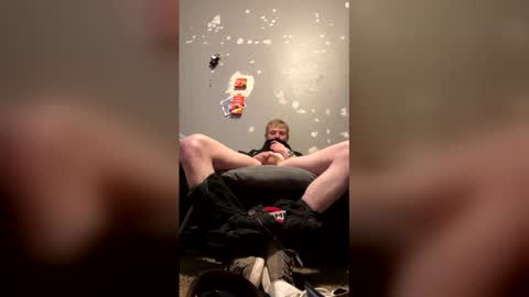 ethanbmx2001 online show from March 19, 2:48 am