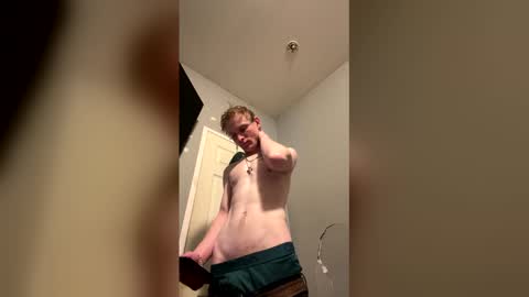 ethanbmx2001 online show from April 5, 11:18 am