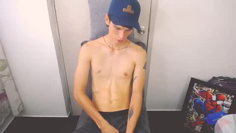 Snapshot of ethancoleeman chatting on June 4, 4:13 pm EthanColeeman online show from June 4, 4:13 pm