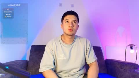 ethanconnor_ online show from March 15, 11:49 am