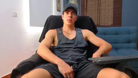 Snapshot of ethangreey1 chatting on April 25, 2:36 pm ethangreey1 online show from April 25, 2:36 pm