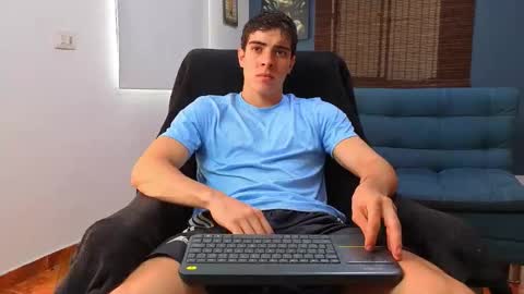 Snapshot of ethangreey1 chatting on May 4, 4:25 pm ethangreey1 online show from May 4, 4:25 pm