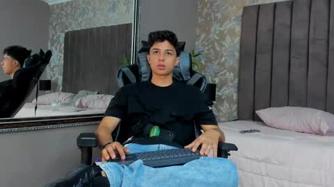 ethanlowell online show from September 17, 6:37 am