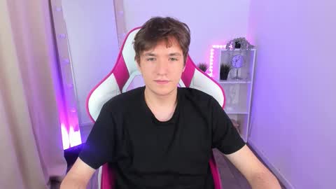 Snapshot of ethansinful chatting on October 9, 9:02 pm Ethan online show from October 9, 9:02 pm