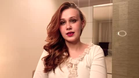 Snapshot of etta_jane chatting on April 11, 2:43 pm etta_jane online show from April 11, 2:43 pm