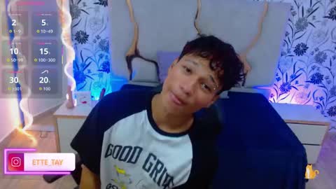 Snapshot of ette_tay chatting on September 10, 3:06 am ette online show from September 10, 3:06 am