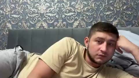Snapshot of eugenekk chatting on July 27, 6:04 pm eugenekk online show from July 27, 6:04 pm