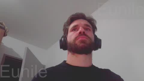 Snapshot of eunile chatting on October 5, 5:33 pm eunile online show from October 5, 5:33 pm