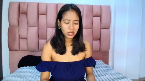 Snapshot of euphoria_hotgirl chatting on February 27, 1:44 pm Euphoria online show from February 27, 1:44 pm