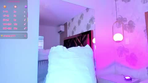 Snapshot of euphrosyne_princess chatting on October 29, 9:27 pm euphrosyne_princess online show from October 29, 9:27 pm