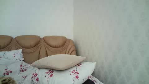 eva00186 online show from March 9, 9:35 am