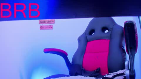 eva1green1 online show from January 27, 2:46 pm