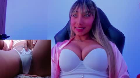 eva1green1 online show from February 7, 12:28 pm