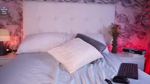 Snapshot of eva_blondee chatting on March 25, 1:06 pm Eva online show from March 25, 1:06 pm