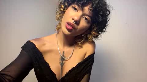 Eva  online show from February 26, 6:45 am