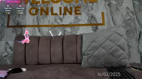 Snapshot of eva_coluccy chatting on February 17, 5:58 am EVA COLUCCY online show from February 17, 5:58 am