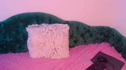 Eva online show from February 5, 2:54 pm