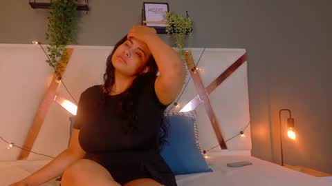 Snapshot of eva_daemon chatting on May 17, 12:01 pm EVA DAEMON online show from May 17, 12:01 pm