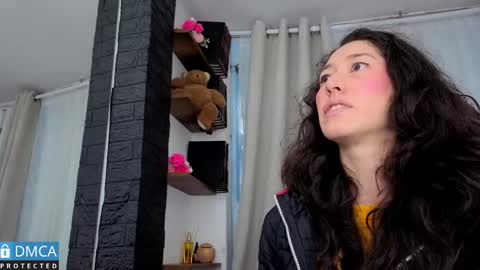 eva delight online show from March 12, 11:05 am