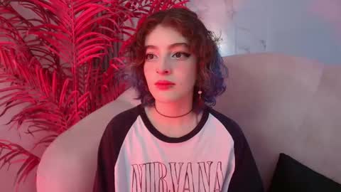 E V A online show from December 2, 8:26 pm