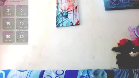 Snapshot of eva_hoot1 chatting on April 22, 2:18 pm EVA online show from April 22, 2:18 pm