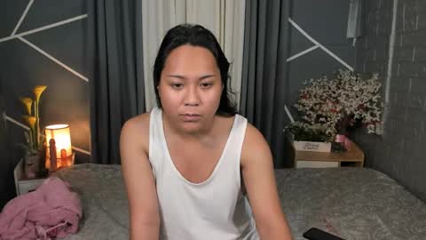 Snapshot of eva_la_queen_ chatting on April 19, 11:31 am Eva online show from April 19, 11:31 am