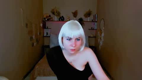 Eva online show from November 15, 3:52 pm