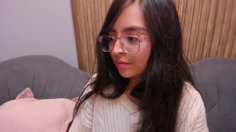 Angelinne online show from December 27, 7:18 am