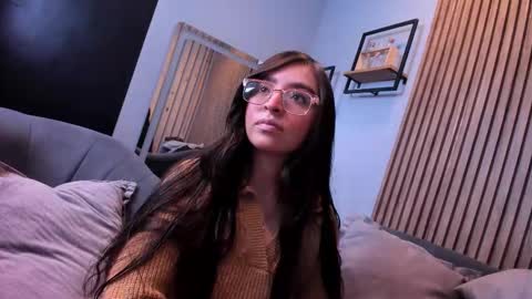 Angelinne online show from September 19, 10:16 am