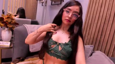 Angelinne online show from November 20, 3:18 am