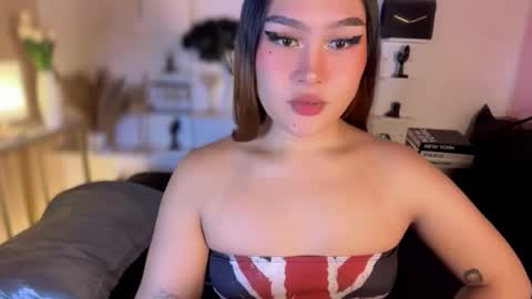 Queen Eva Mazikeen online show from March 12, 9:32 pm