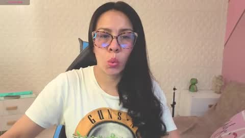 Snapshot of eva_mermaid chatting on May 12, 2:47 pm Eva online show from May 12, 2:47 pm