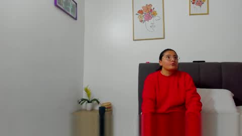 Snapshot of eva_mia_ chatting on May 13, 11:40 am Eva y Mia online show from May 13, 11:40 am