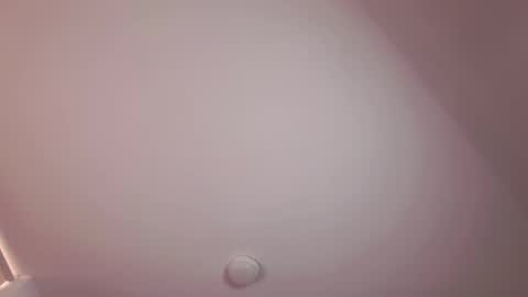 Snapshot of eva_monwalker chatting on May 13, 12:35 pm Eva cute online show from May 13, 12:35 pm