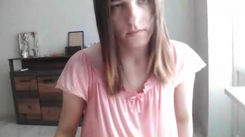 Snapshot of eva_princess__ chatting on August 3, 4:33 am Eva The Princess online show from August 3, 4:33 am