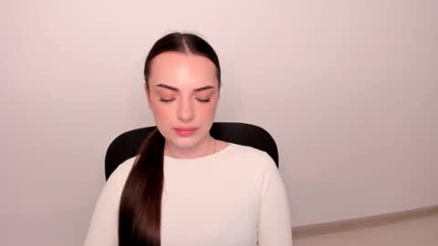 Eva online show from March 11, 2:40 pm