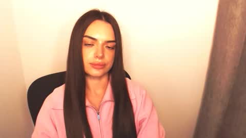 Eva online show from November 30, 5:06 pm