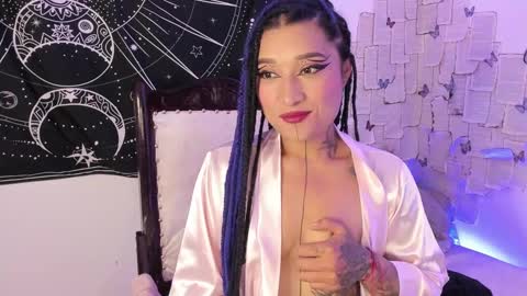 Eva  online show from September 13, 7:08 am