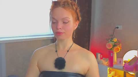 Snapshot of eva_sinn chatting on June 25, 10:53 am Hi there i am Eva and i wish create a nice community with you so join my Ticket Show for more pleasure online show from June 25, 10:53 am