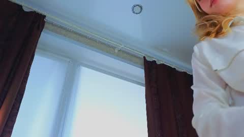 Snapshot of eva_sinn chatting on August 1, 9:08 am Hi there i am Eva and i wish create a nice community with you so join my Ticket Show for more pleasure online show from August 1, 9:08 am