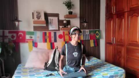 Snapshot of evaa_campbell chatting on June 17, 12:07 pm Eva online show from June 17, 12:07 pm
