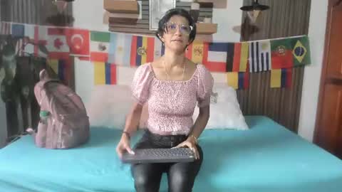 Snapshot of evaa_campbell chatting on June 26, 12:09 pm Eva online show from June 26, 12:09 pm