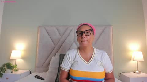 Snapshot of evaa_mills chatting on May 31, 12:34 pm Eva online show from May 31, 12:34 pm